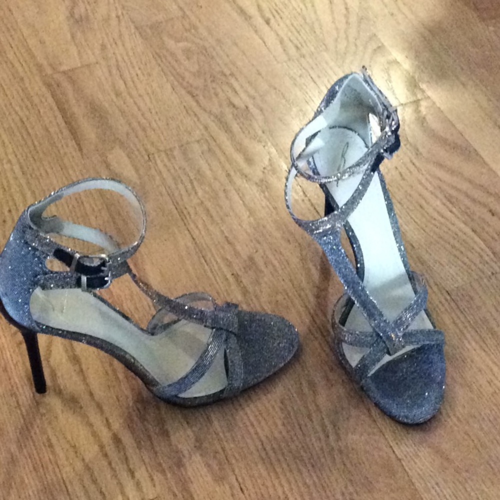 B Brian Atwood evening shoes sz38